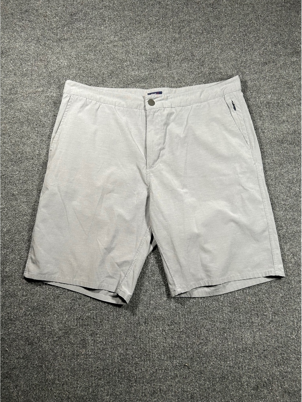 Johnnie-O Men's Light Gray Casual Shorts Size 36